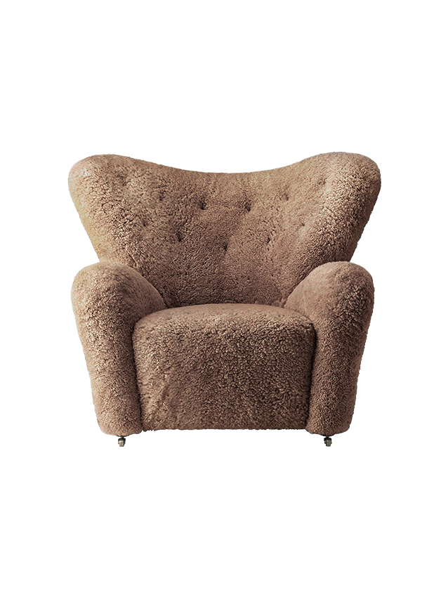 Lounge Chair in Sheepskin Curved Armchair, Oak Legs, Brass Casters