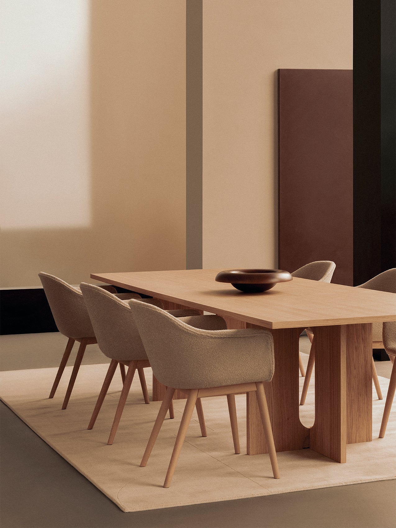 Upholstered Dining Chair, Wooden Base ¨C High Back, Outward Armrests