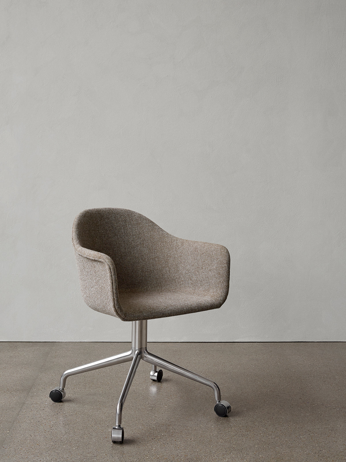 Swivel Dining Chair with Casters, Polished Aluminium Base ¨C 25mm Foam