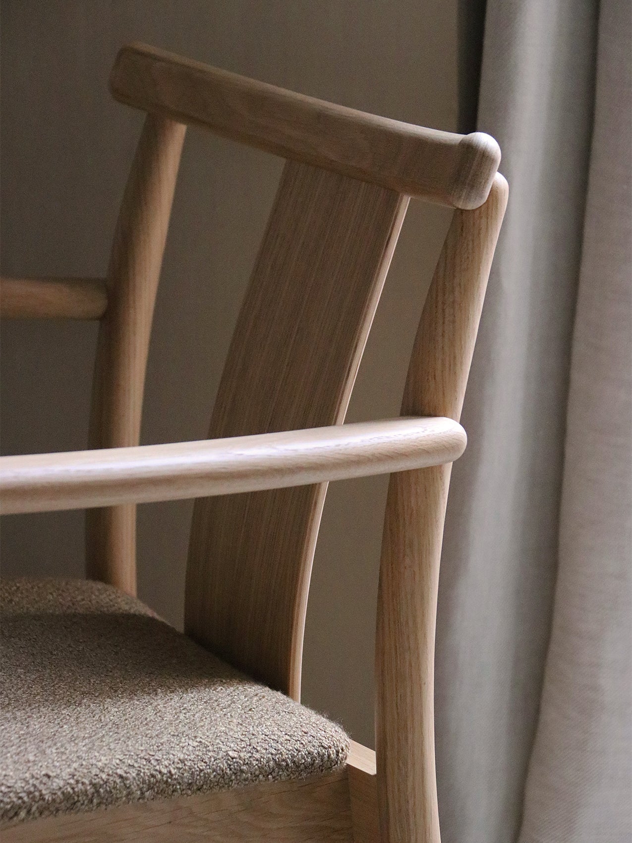 Solid Wood Dining Chair with Armrests ¨C Traditional Joinery, Stackable