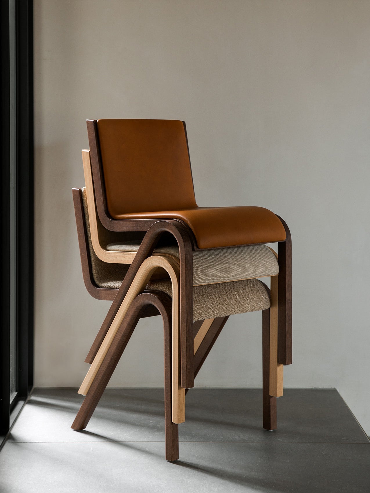 Cantilevered Dining Chair, Front Upholstered ¨C Oak Veneer, Stackable