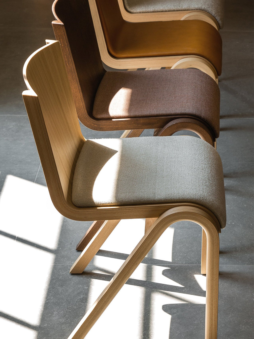 Cantilevered Dining Chair, Upholstered Seat ¨C Oak Veneer, Stackable