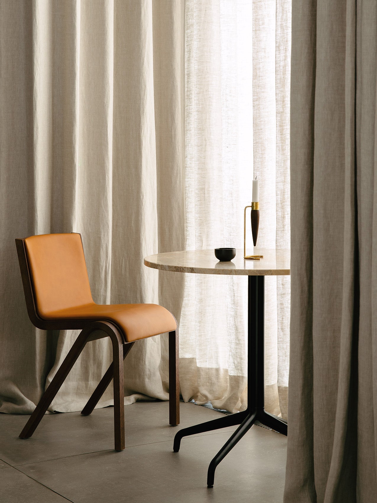 Cantilevered Dining Chair, Front Upholstered ¨C Oak Veneer, Stackable