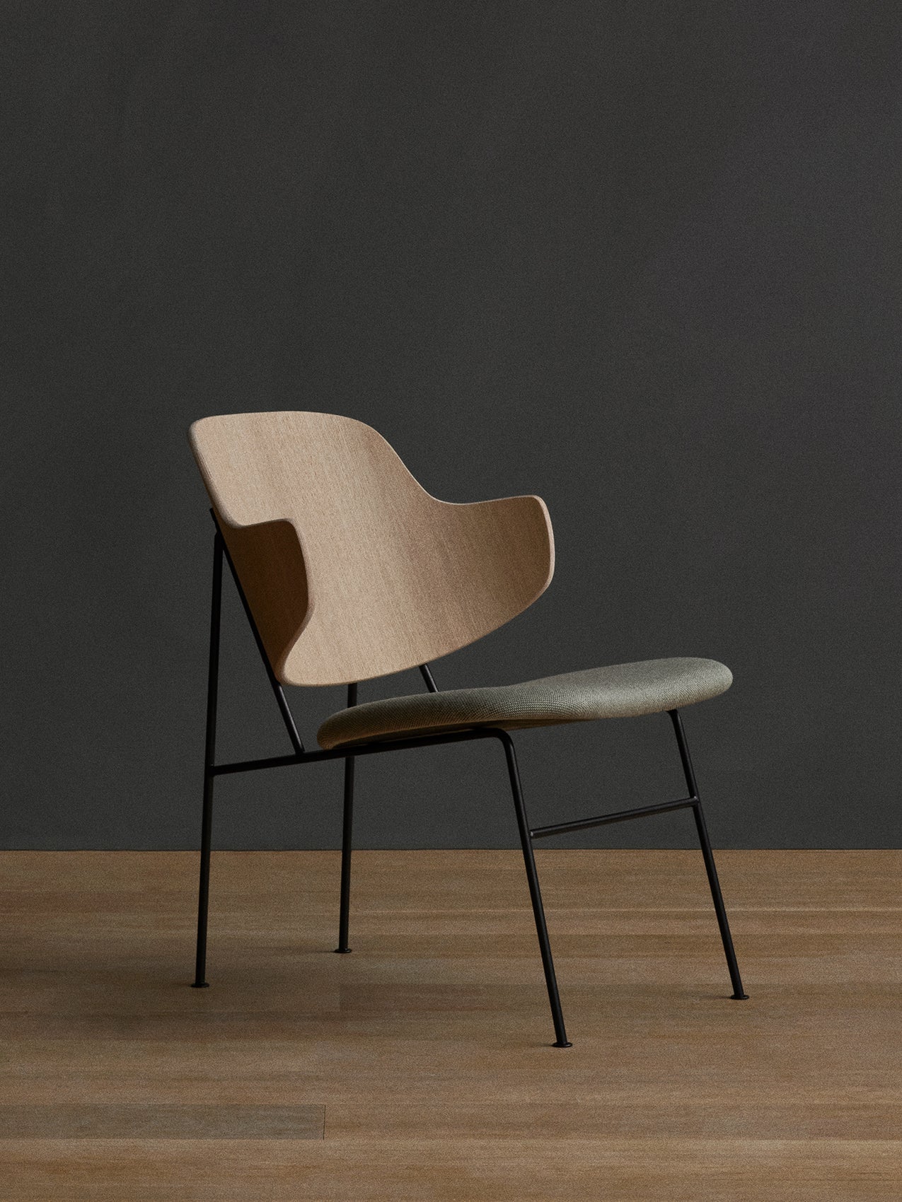Lounge Chair Deep Low Seat, Curved Back, Mid-Century Design
