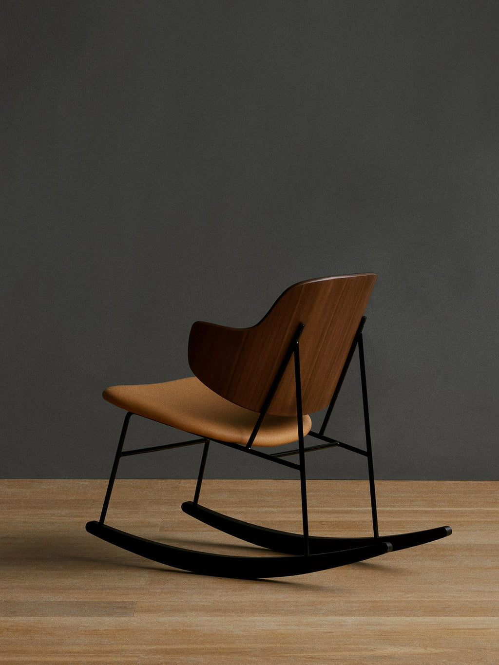 Rocking Chair in Oak or Walnut Veneer Steel Frame