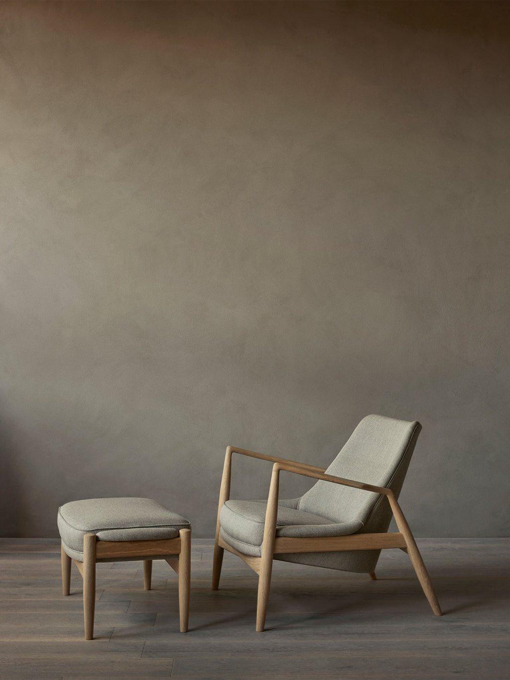 Low Back Lounge Chair Angled Frame, Leather Upholstery, Floating Shell