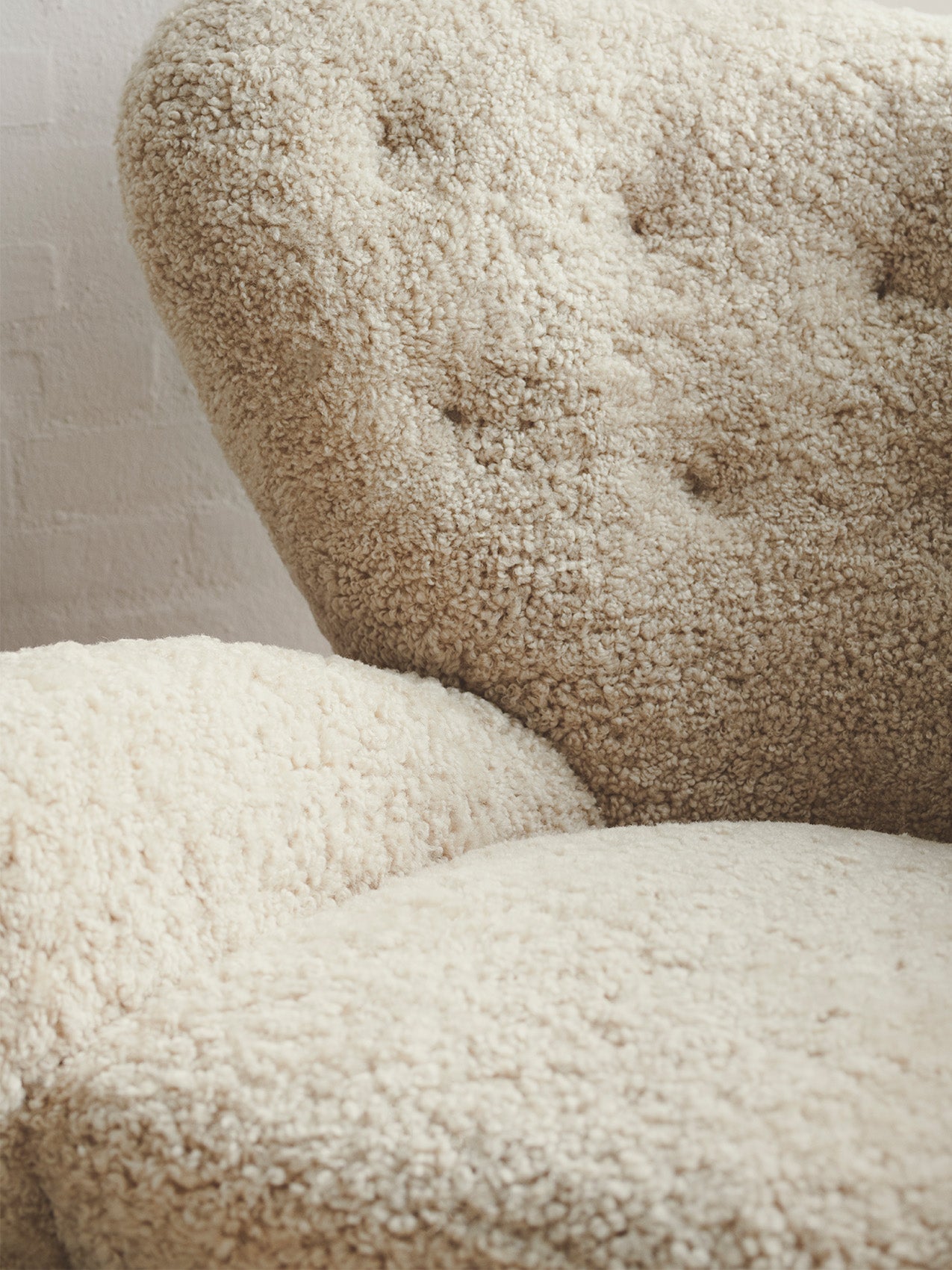 Lounge Chair in Sheepskin Curved Armchair, Oak Legs, Brass Casters